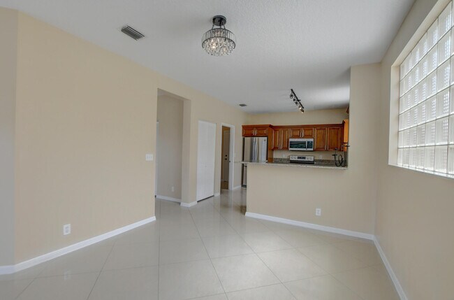Building Photo - 11073 Harbour Springs Cir