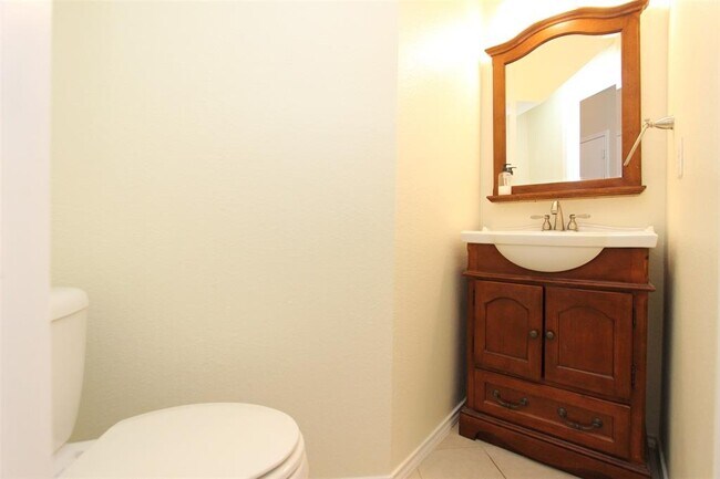 Building Photo - 15321 Ozone Pl