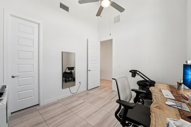 Building Photo - 7113 Garnet Mill Ln