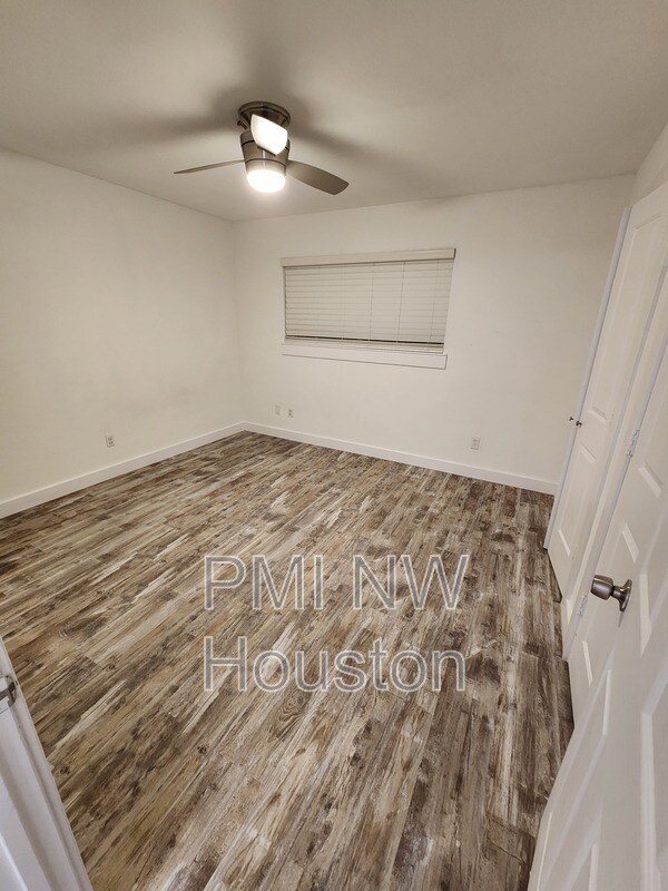 Building Photo - 2677 Gessner Rd