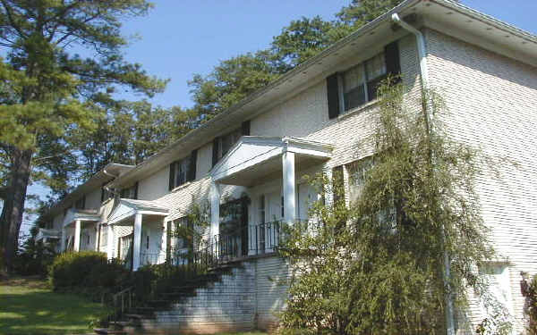 Primary Photo - Paces Ferry Villa