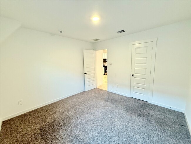 Building Photo - 31611 Farlam Farms Trl