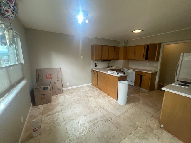 Building Photo - 1108 E 2700 S