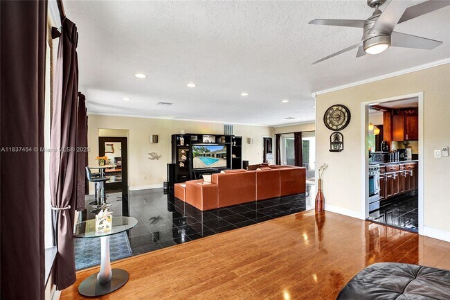 Building Photo - 1155 S Biscayne Point Rd