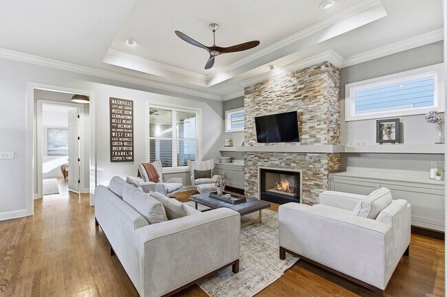 Building Photo - 1306 Jewell Ave