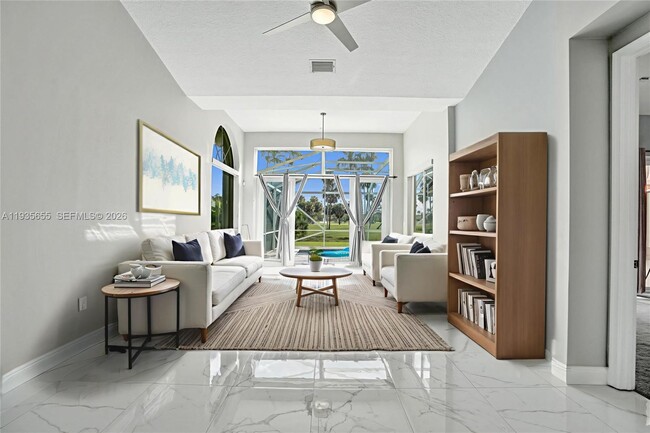 Building Photo - 652 W Palm Aire Dr