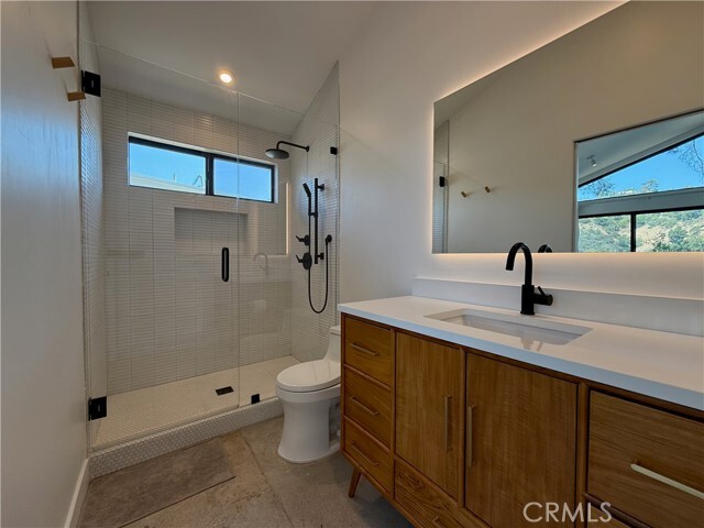 Building Photo - 8515 Crescent Dr