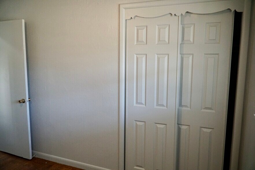Bedroom 1 - 609 General Senter Dr