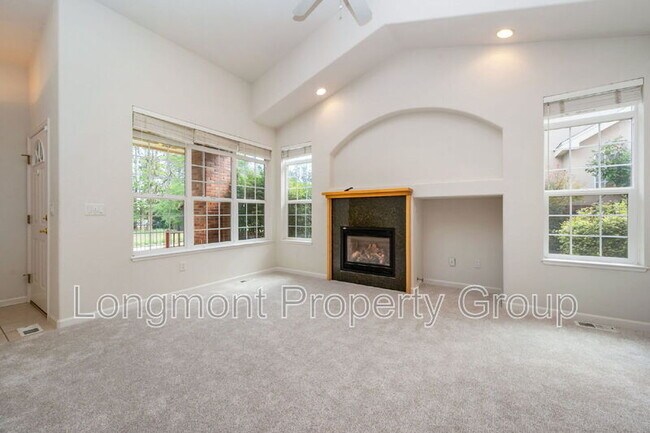 Building Photo - 1333 Charles Dr
