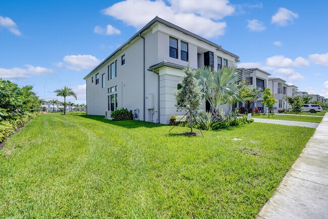 Building Photo - 8125 Crystal Downs Ave