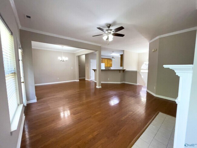 Building Photo - 107 Barrington Ct