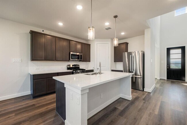 Building Photo - 20914 Kadefield Dr