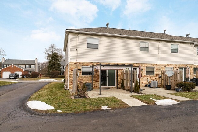 Building Photo - 1217 Weybridge Rd