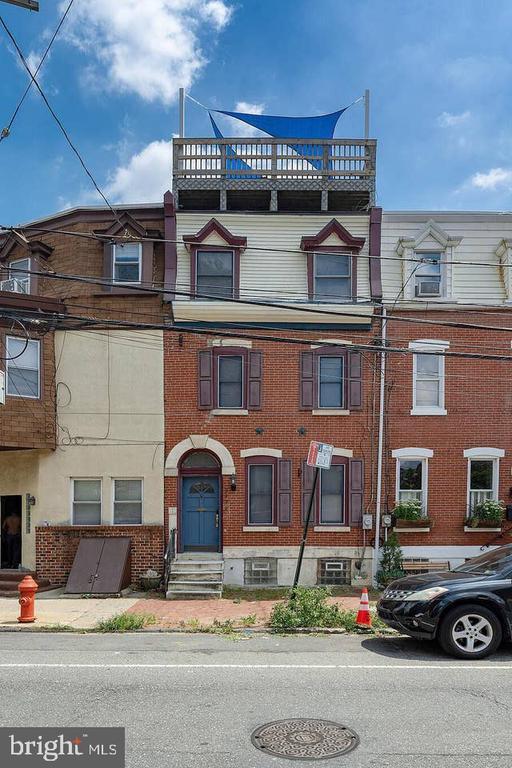 Building Photo - 2439 Grays Ferry Ave