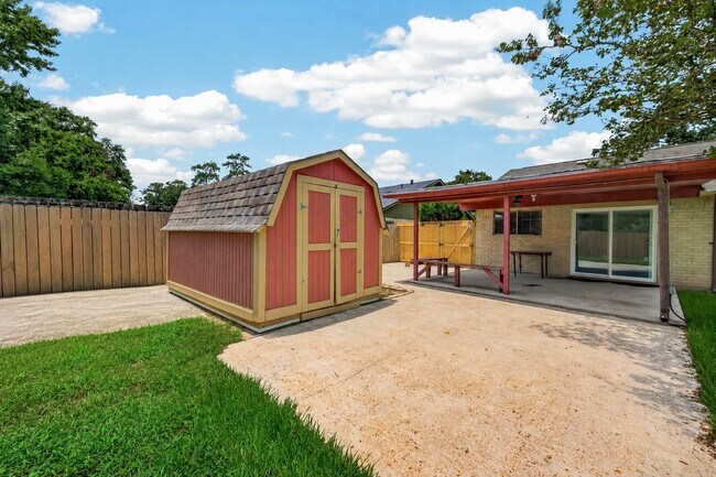 Building Photo - 5206 Olana Dr