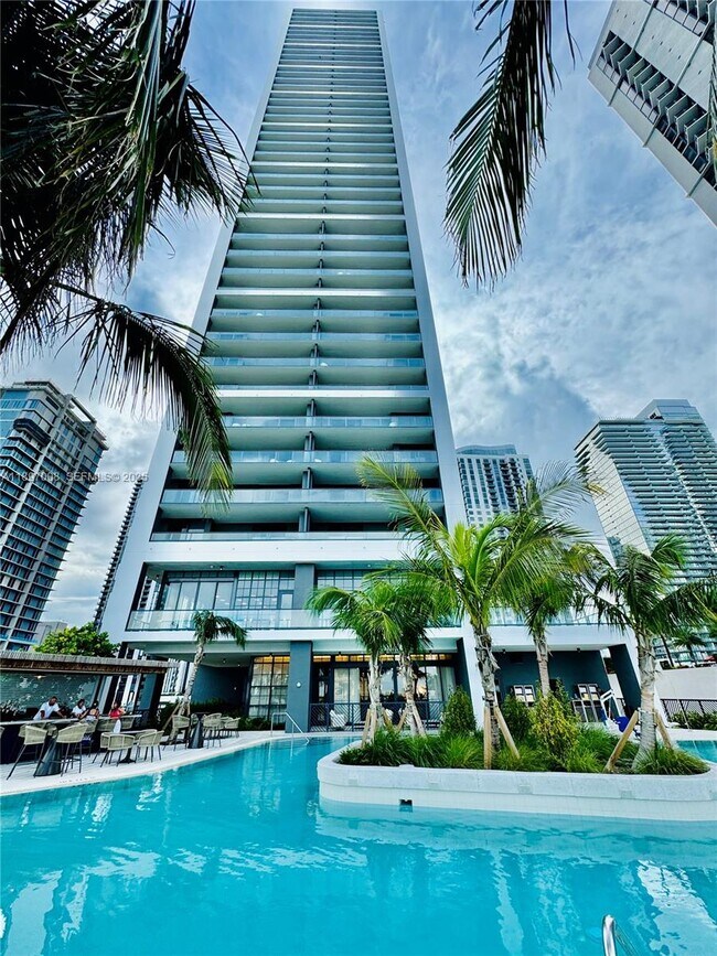 Building Photo - 159 NE 6th St