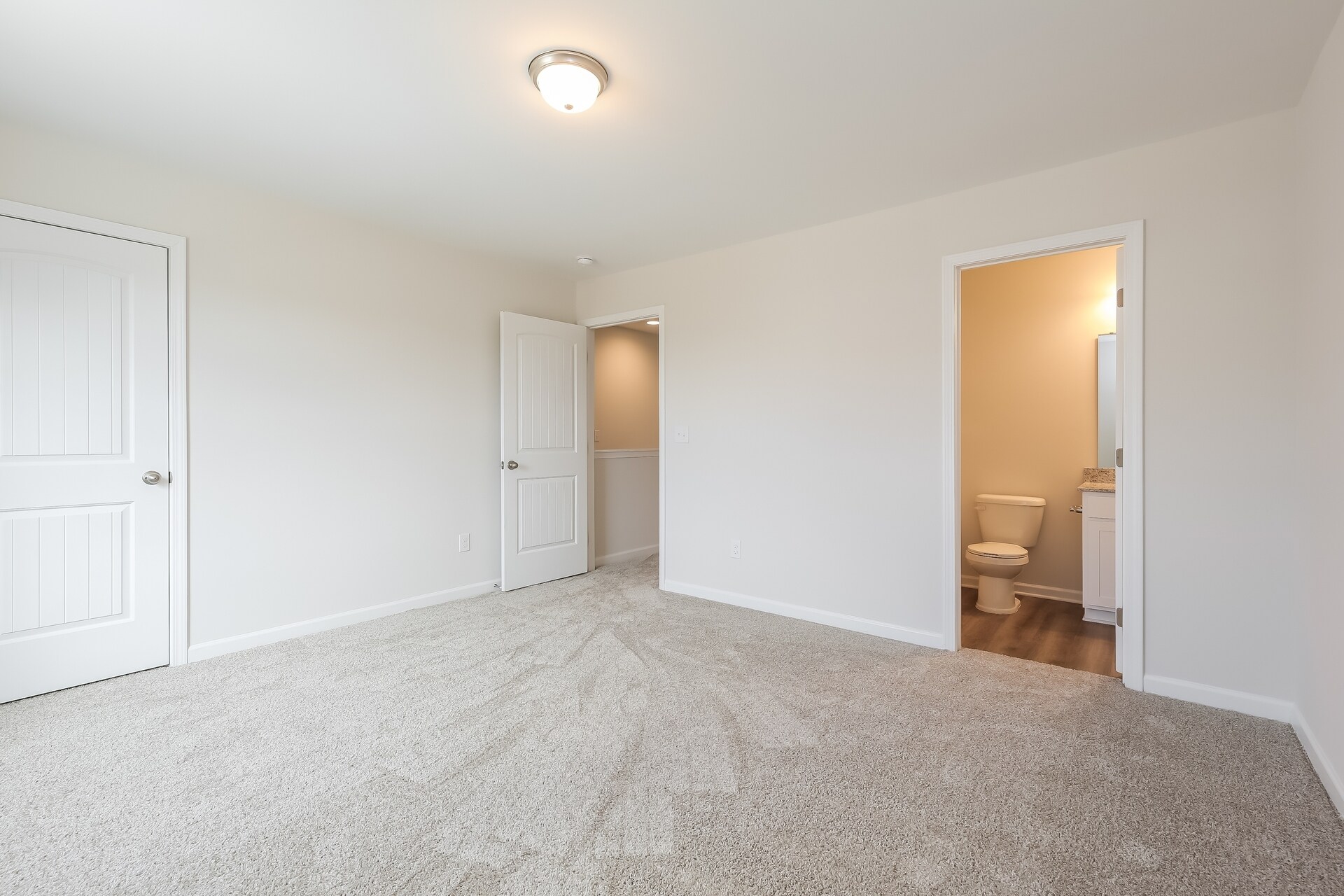 Building Photo - 333 Noble Ln