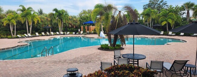 Building Photo - 6331 Laurelcrest Gln