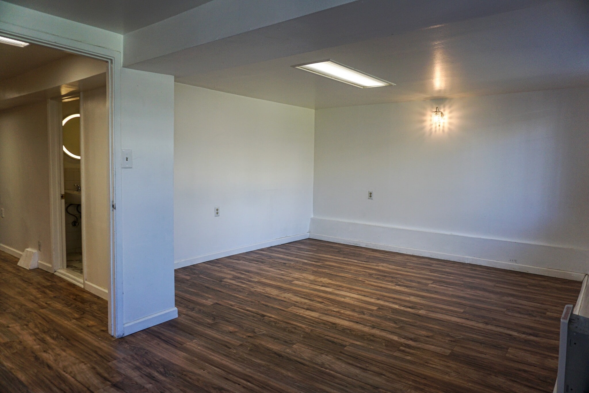 Spacious bedroom fits king size bed - 38 San Gabriel Ave