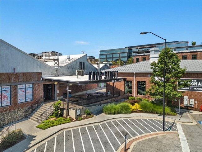 Building Photo - 655 McGruder St NE