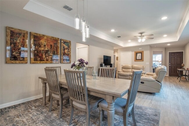 Building Photo - 7633 Rampart Dr