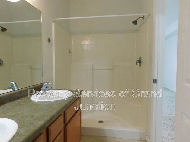 Building Photo - 2464 Thunder Mountain Drive