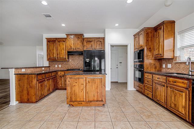 Building Photo - 1140 Hidden Meadow Dr