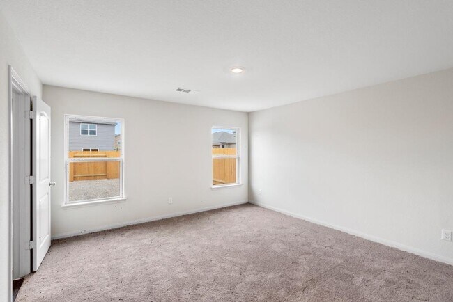 Building Photo - 205 Allington Cir
