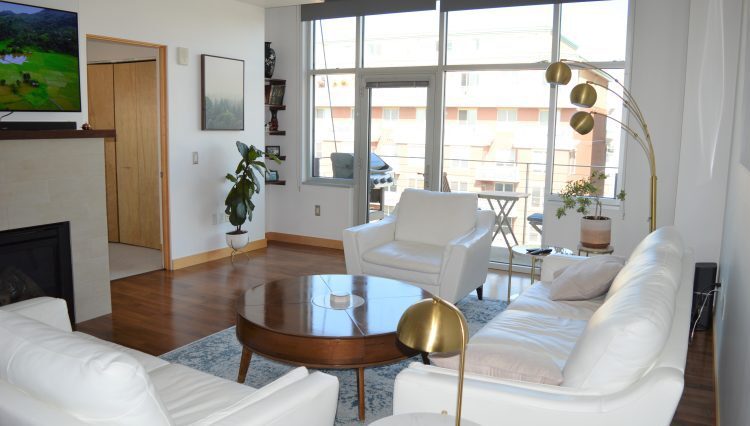 Building Photo - 309 W Washington Ave