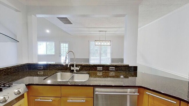 Building Photo - 7517 Lost Tree Rd
