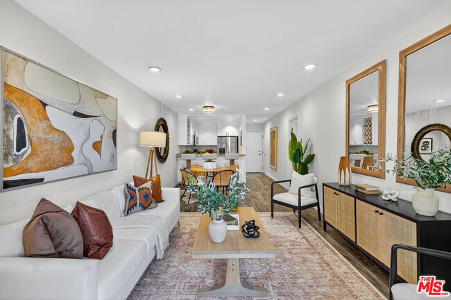 Building Photo - 1125 Pico Blvd