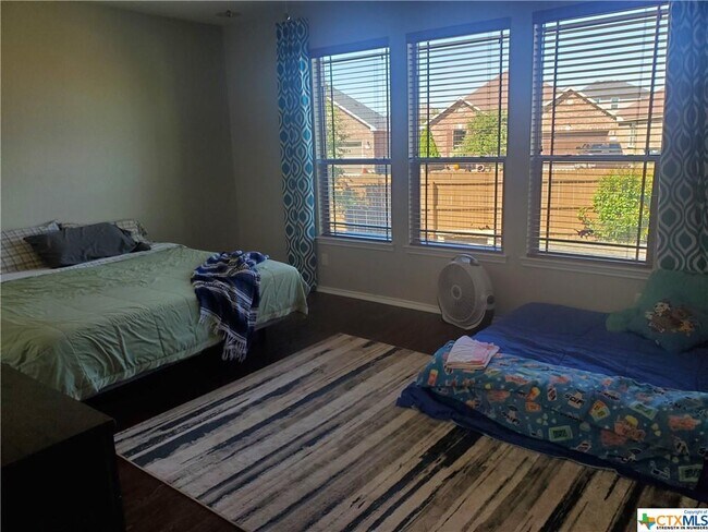 Building Photo - 2081 Turkey Creek