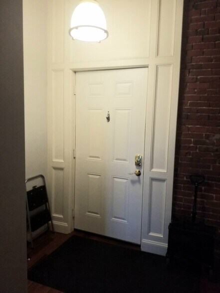 Building Photo - 66 Landing Ln