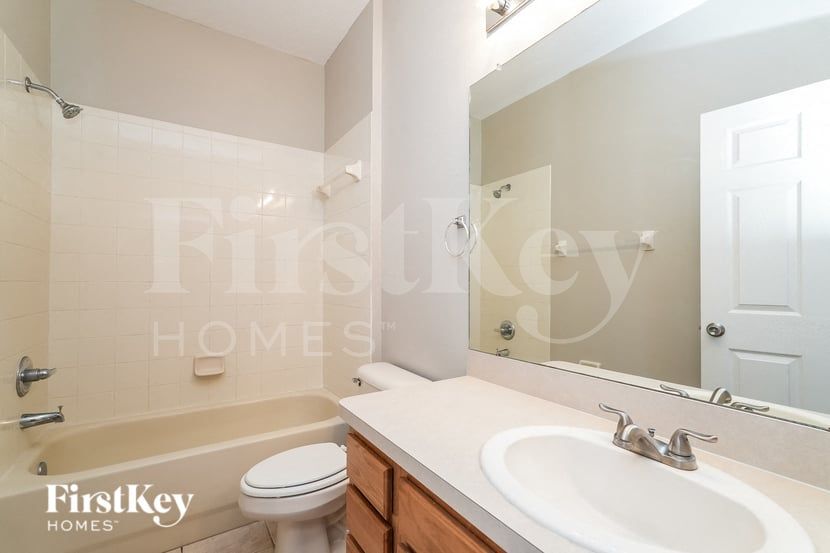 Building Photo - 11737 Summer Springs Dr