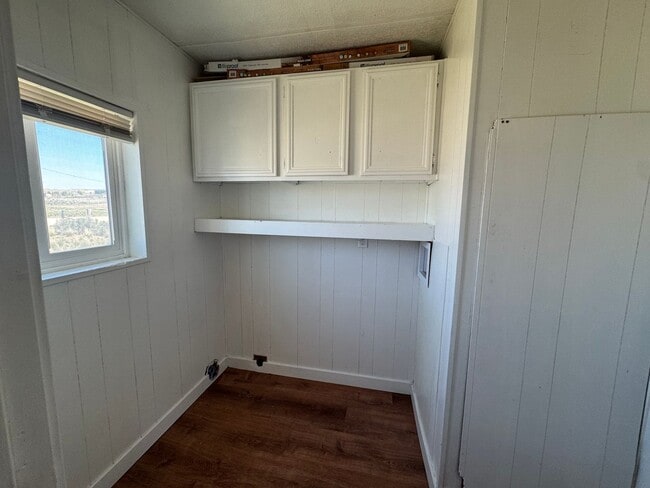 Building Photo - Cute 2 bedroom/2 bath in spring creek