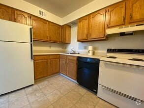 Building Photo - Fantastic North Hills 1 BR! Equipped Kitch...