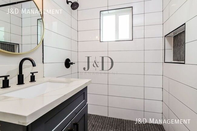 Building Photo - 1708 Marson St