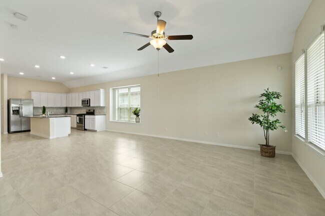 Building Photo - 23106 Tindarey Falls Ln