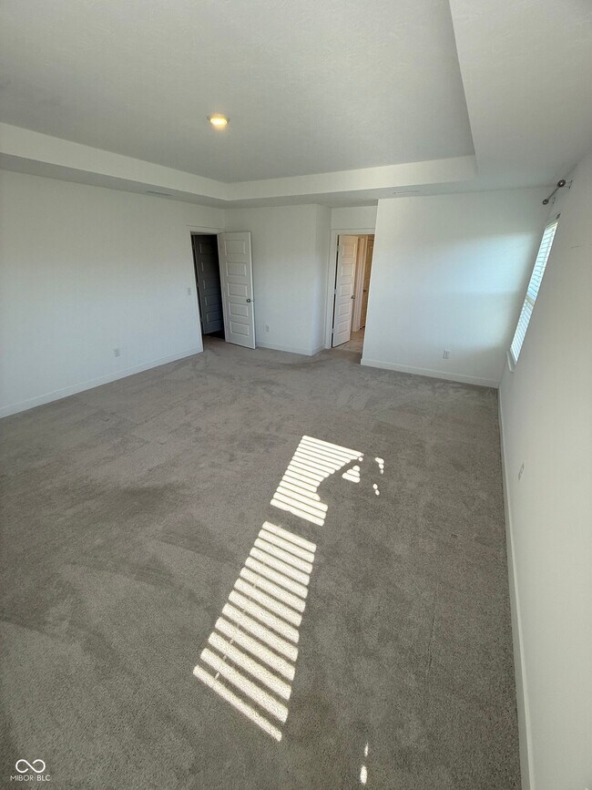 Building Photo - 1046 Elmwood Ln