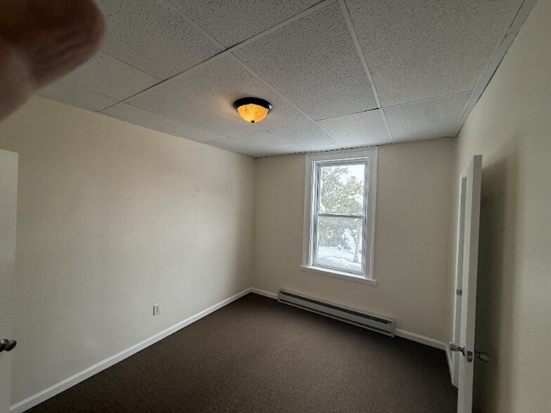 Building Photo - 80 Water St