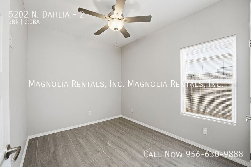 Building Photo - 5202 N. Dahlia-2