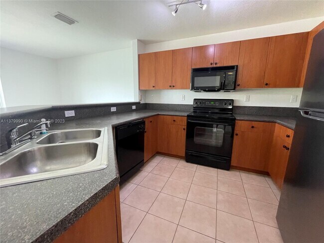 Building Photo - 12869 SW 31st Ct