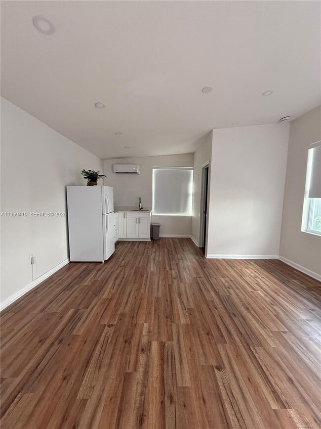 Building Photo - 340 NW 138th St