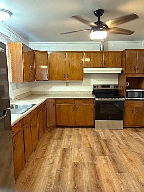 Building Photo - 11429 N 83rd Ave