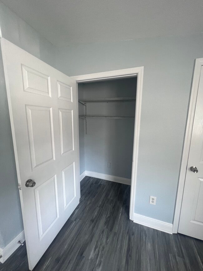 Building Photo - 3649 Haines Rd N