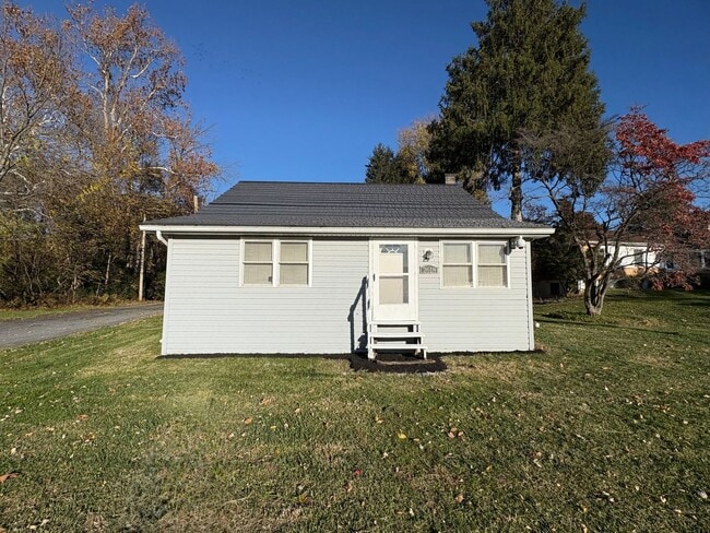 Building Photo - 2 Bedroom 1 Bathroom in Middletown!