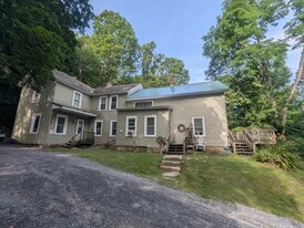 Building Photo - 110 Short St