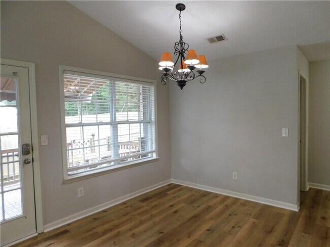 Building Photo - 2452 Inverloch Cir