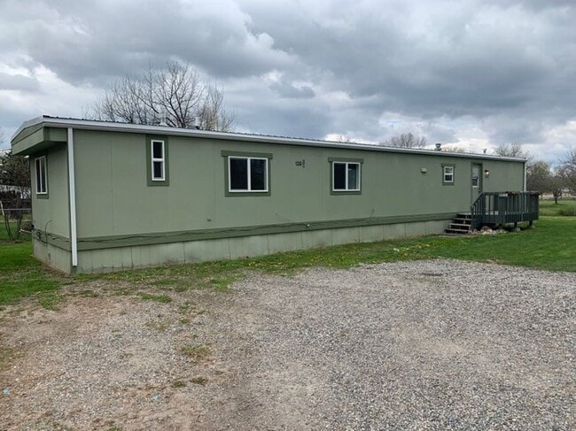 Building Photo - 3 bed 1.5 bath mobile