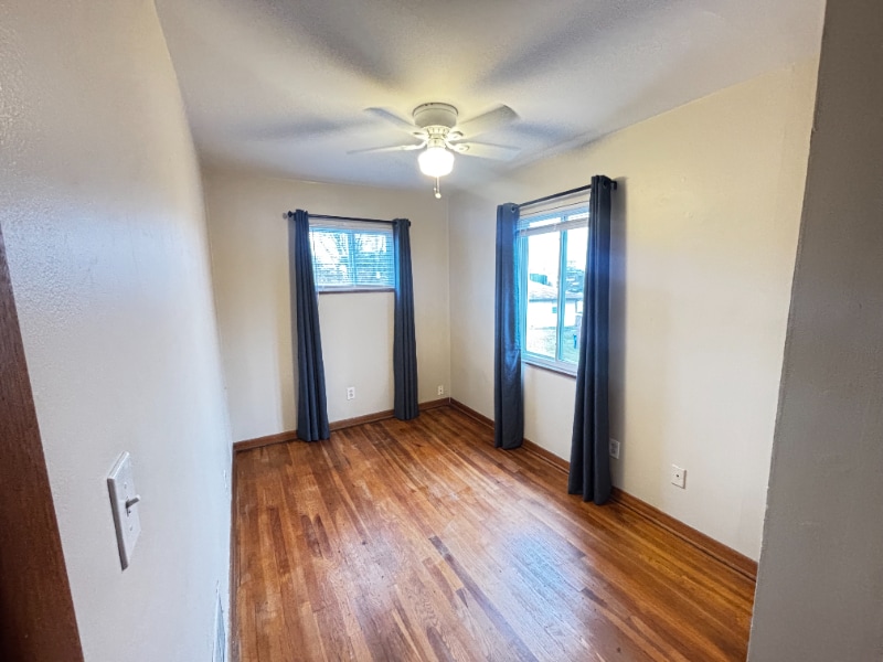 Building Photo - 1862 Kentwell Rd